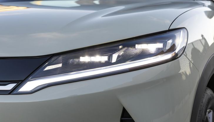 Test drive della BYD Atto2 con cui accelera in Italia con questa SUV compatta elettrica - Foto 37 di 77