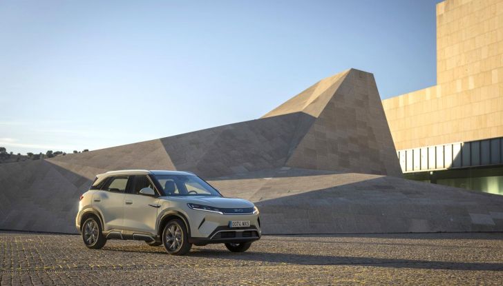 Test drive della BYD Atto2 con cui accelera in Italia con questa SUV compatta elettrica - Foto 51 di 77