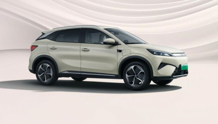 BYD Atto 3: debutta il nuovo restyling del SUV elettrico - Foto 4 di 6