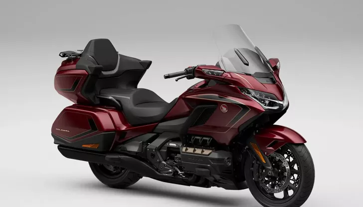 Honda Gold Wing celebra 50 anni con tre nuove livree speciali - Foto 3 di 4