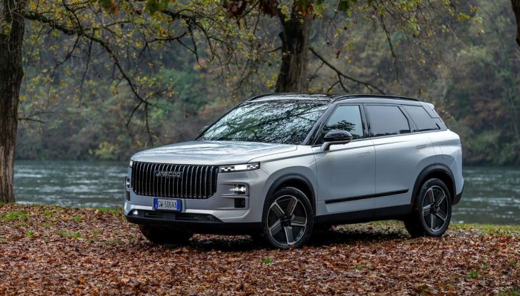 Jaecoo 7 Super Hybrid: nuovo SUV ibrido plug-in con 1200 km di autonomia - Foto 16 di 41