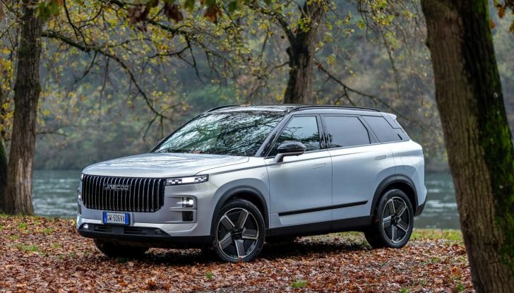 Jaecoo 7 Super Hybrid: nuovo SUV ibrido plug-in con 1200 km di autonomia - Foto 17 di 41