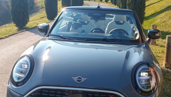 Nuova Mini Cooper Cabrio 2025, test drive e dati tecnici - Foto 16 di 26