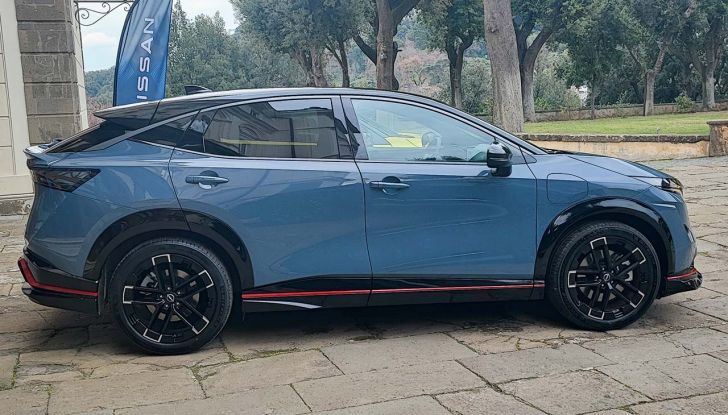 Nissan X-Trail Mild Hybrid e Ariya Nismo 2025: prova su strada, consumi e prezzi - Foto 5 di 41