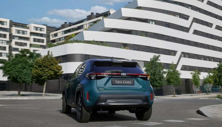 Toyota Yaris Cross 2025: novità, design, allestimenti, motori e disponibilità - Foto 4 di 10