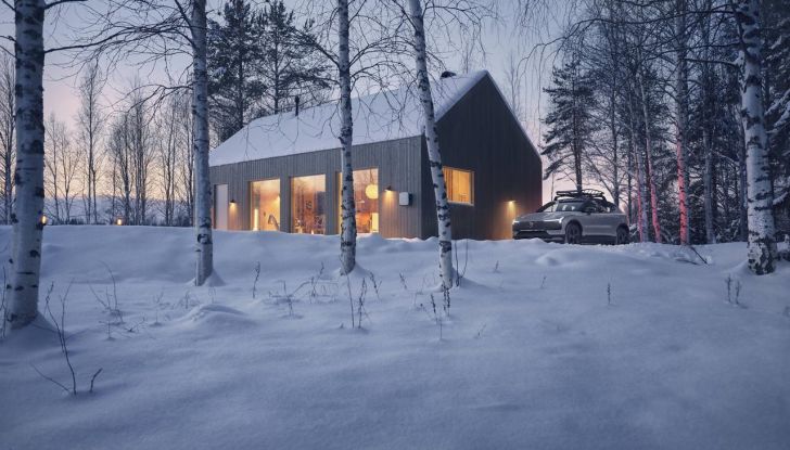 Volvo EX30 Cross Country: il SUV compatto elettrico che non teme lo sterrato - Foto 11 di 33