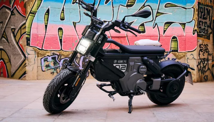 BMW incentiva il CE 02: oggi disponibile con vantaggi fino a 2.300 euro - Foto 4 di 7