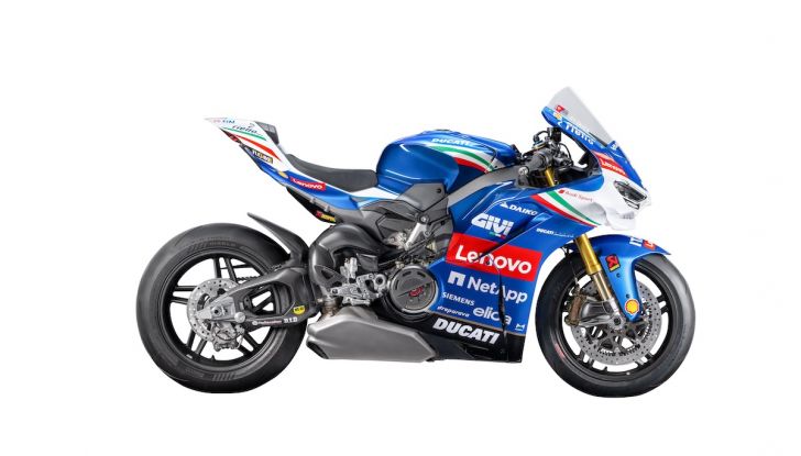Ducati Panigale V4 Tricolore Italia, una moto che omaggia il trionfo in Azzurro di Ducati al Mugello - Foto 3 di 8