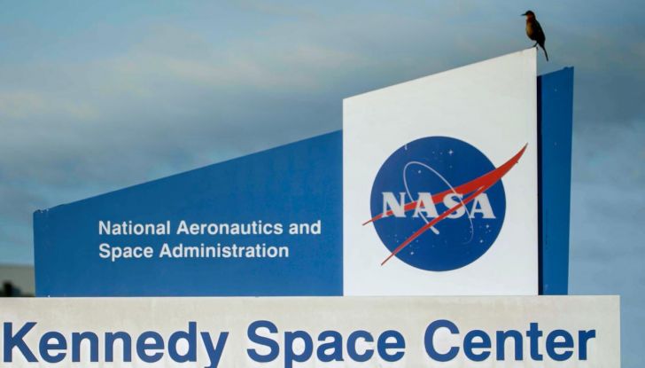 Maserati MC20 infrange il muro dei 318 km/h senza pilota a bordo grazie all’IA - Foto 17 di 17