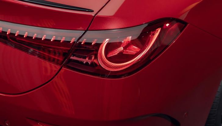Mercedes CLA 2026: debutta la nuova generazione sia ibrida che elettrica - Foto 18 di 62