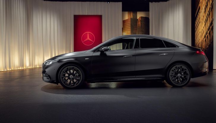 Mercedes CLA 2026: debutta la nuova generazione sia ibrida che elettrica - Foto 34 di 62