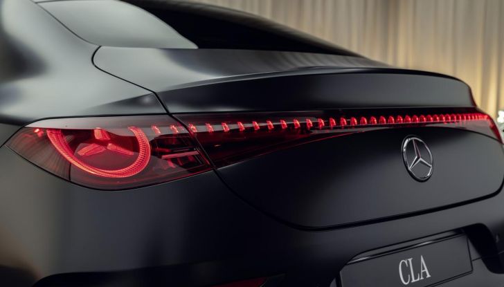 Mercedes CLA 2026: debutta la nuova generazione sia ibrida che elettrica - Foto 44 di 62