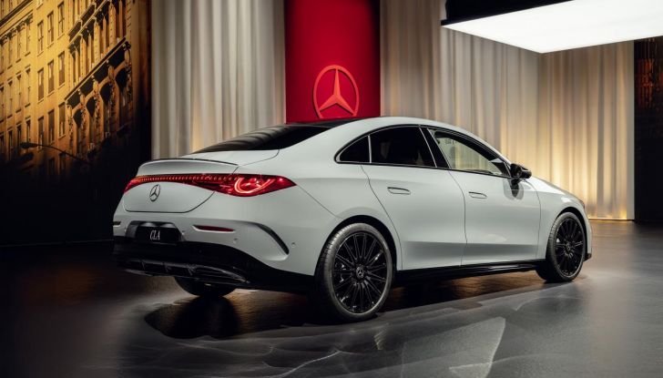 Mercedes CLA 2026: debutta la nuova generazione sia ibrida che elettrica - Foto 61 di 62