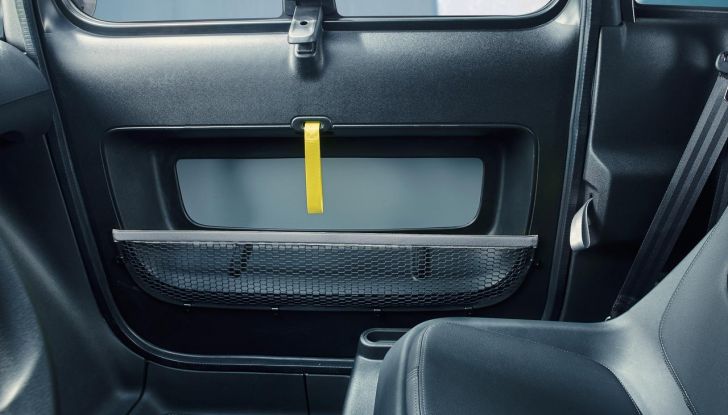 Opel Rocks si rinnova: piccola fuori, grande dentro e con stile da vendere - Foto 14 di 14
