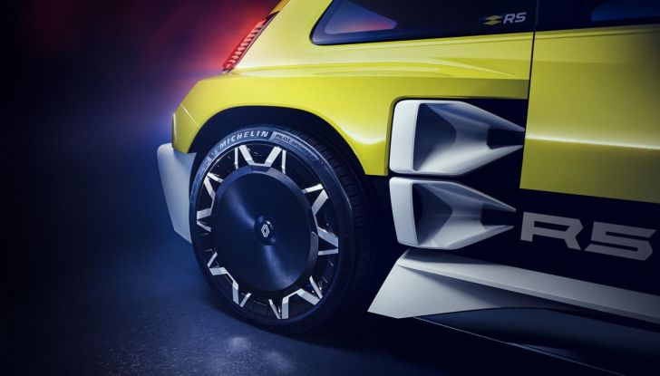 Renault 5 Turbo 3E: l’elettrica da 540 CV che non ti aspetti in formato city car - Foto 25 di 47