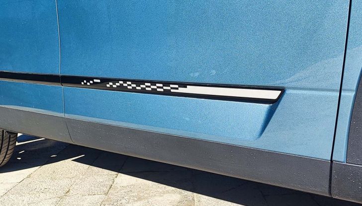 Jaecoo 7 Super Hybrid: prova su strada, autonomia e prezzi del SUV ibrido plug-in - Foto 15 di 28