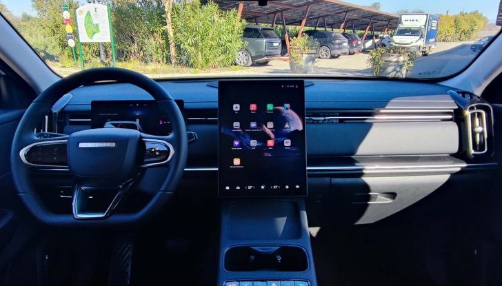 Jaecoo 7 Super Hybrid: prova su strada, autonomia e prezzi del SUV ibrido plug-in - Foto 20 di 28