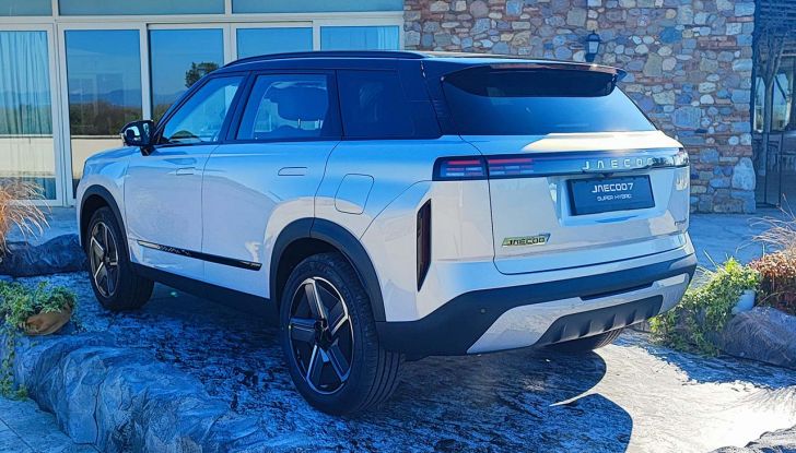 Jaecoo 7 Super Hybrid: prova su strada, autonomia e prezzi del SUV ibrido plug-in - Foto 7 di 28