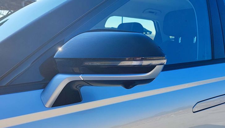 Jaecoo 7 Super Hybrid: prova su strada, autonomia e prezzi del SUV ibrido plug-in - Foto 8 di 28