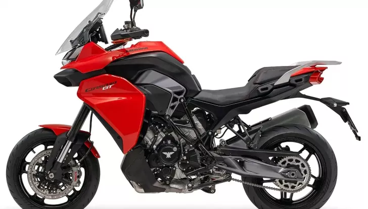 Crossover stradali 2025 da 8.000 a 15.000 euro: le 7 moto da conoscere per viaggi e curve senza pensieri - Foto 7 di 8