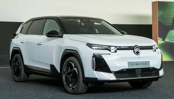 Citroën C5 Aircross 2026: più potenza, spazio e digitalizzazione - Foto 67 di 76