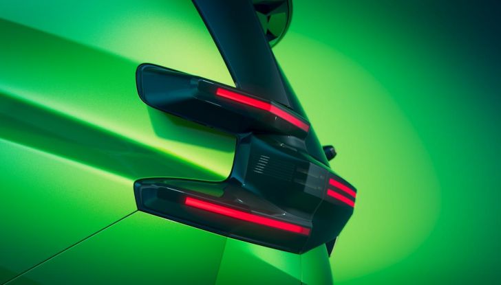 Citroën C5 Aircross 2026: più potenza, spazio e digitalizzazione - Foto 27 di 76