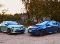 Nuova Lancia Ypsilon 2025: più autonomia per l’elettrica, più grinta per l’ibrida