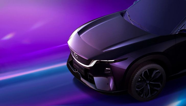 Mazda EZ-60: il nuovo SUV elettrico che punta a sfidare la Tesla Model Y - Foto 8 di 10