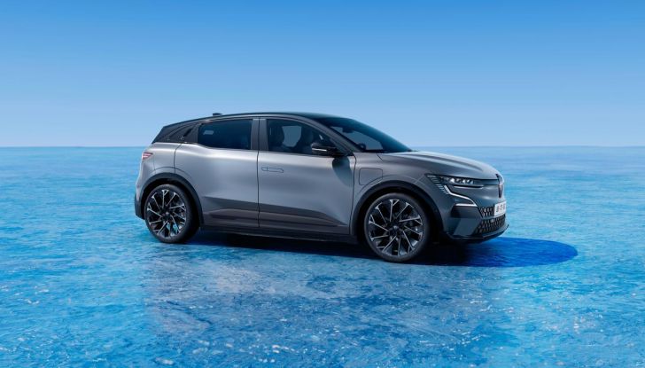 Renault Megane E-Tech Electric 2025: ora veste Alpine e si guida con un solo pedale - Foto 2 di 16