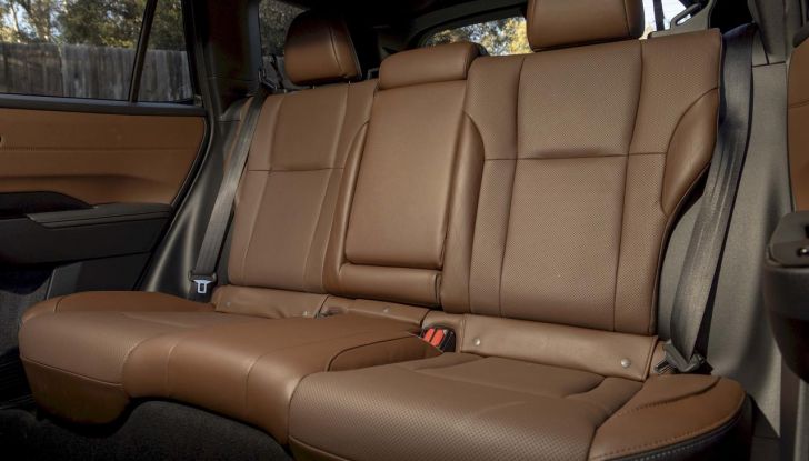 Subaru Outback 2026: con la nuova generazione abbandona le sue radici da station wagon - Foto 21 di 53