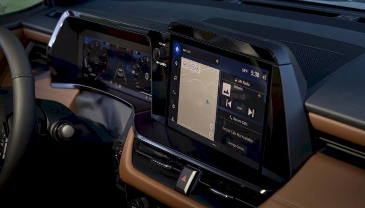 Subaru Outback 2026: con la nuova generazione abbandona le sue radici da station wagon - Foto 18 di 53