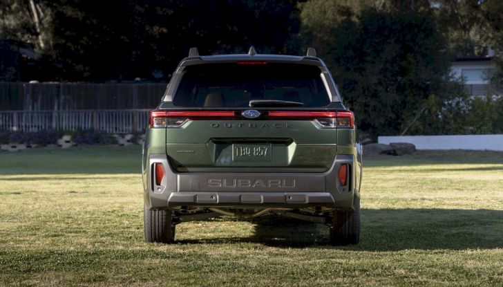 Subaru Outback 2026: con la nuova generazione abbandona le sue radici da station wagon - Foto 5 di 53