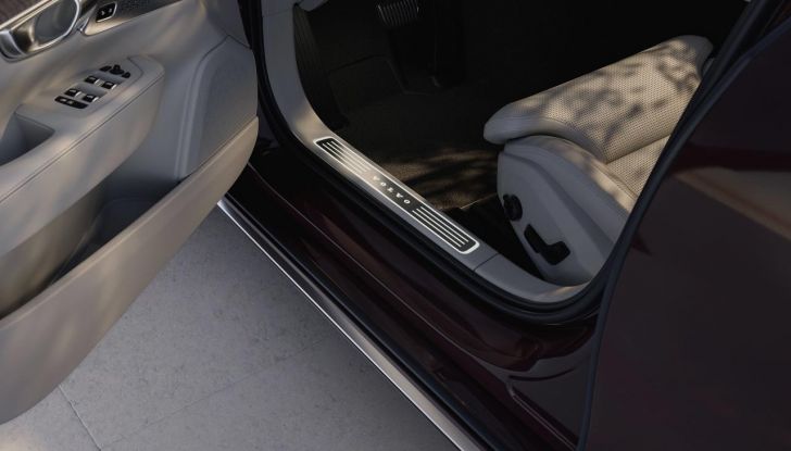 Volvo S90 2026: la berlina che sfida il tempo e le mode - Foto 23 di 23