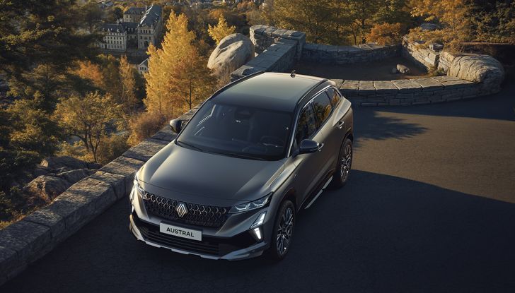 Renault Austral 2025: caratteristiche, design, allestimenti, motori e prezzi del rinnovato SUV ibrido - Foto 5 di 15