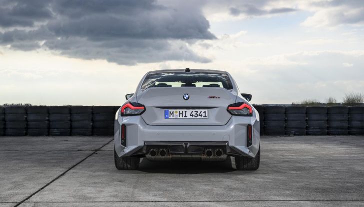 BMW M2 CS 2026: 530 CV di pura adrenalina, ma addio al cambio manuale - Foto 106 di 114