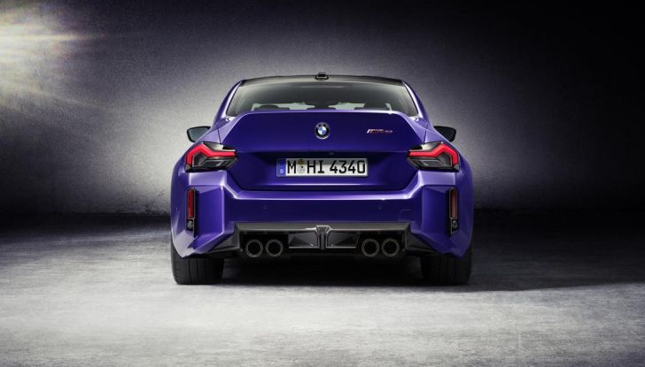 BMW M2 CS 2026: 530 CV di pura adrenalina, ma addio al cambio manuale - Foto 112 di 114