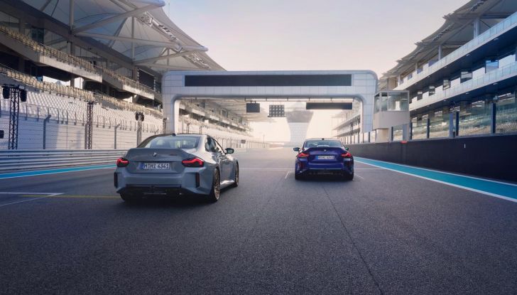 BMW M2 CS 2026: 530 CV di pura adrenalina, ma addio al cambio manuale - Foto 30 di 114