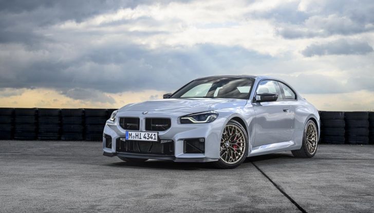 BMW M2 CS 2026: 530 CV di pura adrenalina, ma addio al cambio manuale - Foto 33 di 114