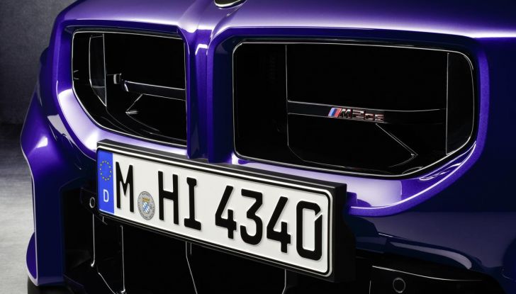 BMW M2 CS 2026: 530 CV di pura adrenalina, ma addio al cambio manuale - Foto 35 di 114