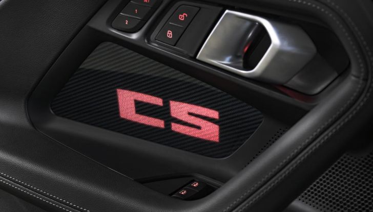 BMW M2 CS 2026: 530 CV di pura adrenalina, ma addio al cambio manuale - Foto 79 di 114