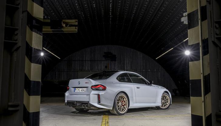 BMW M2 CS 2026: 530 CV di pura adrenalina, ma addio al cambio manuale - Foto 80 di 114