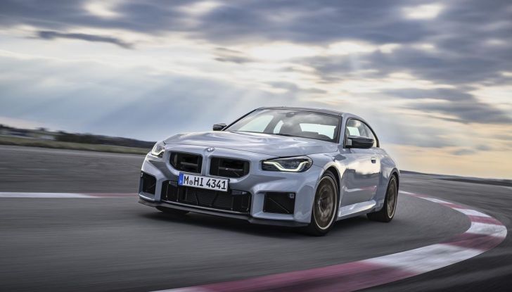 BMW M2 CS 2026: 530 CV di pura adrenalina, ma addio al cambio manuale - Foto 86 di 114