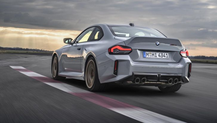 BMW M2 CS 2026: 530 CV di pura adrenalina, ma addio al cambio manuale - Foto 93 di 114