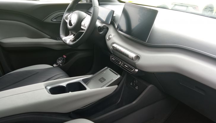 BYD Dolphin Surf prova su strada, prestazioni e prezzi - Foto 14 di 24