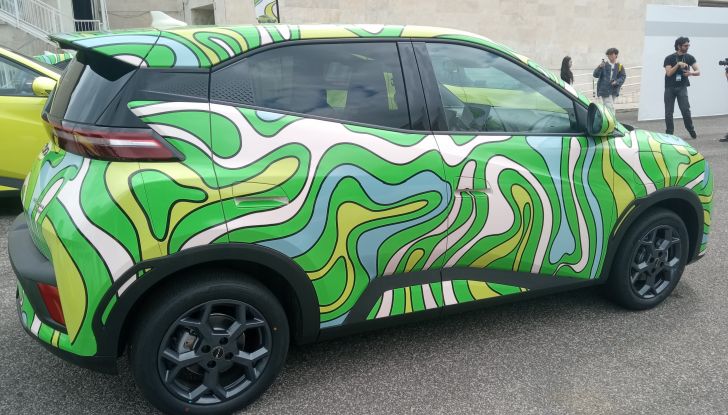 BYD Dolphin Surf prova su strada, prestazioni e prezzi - Foto 5 di 24