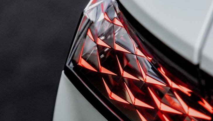 DS N°4: la compatta che punta tutto su comfort e design alla francese - Foto 22 di 66