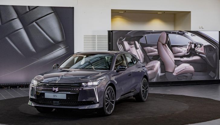 DS N°4: la compatta che punta tutto su comfort e design alla francese - Foto 33 di 66