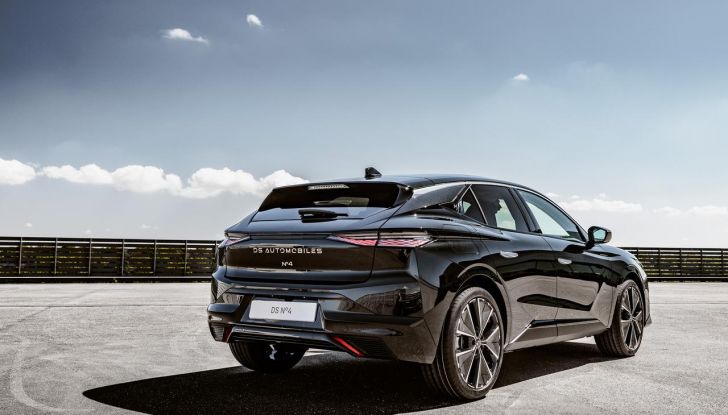 DS N°4: la compatta che punta tutto su comfort e design alla francese - Foto 58 di 66