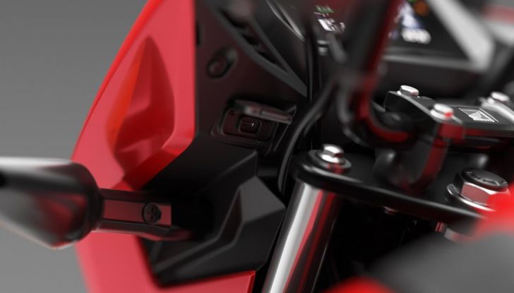 Honda CB125F 2026: la piccola naked ora con Start & Stop e display TFT - Foto 32 di 53