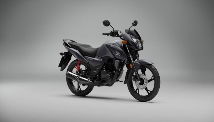 Honda CB125F 2026: la piccola naked ora con Start & Stop e display TFT - Foto 16 di 53